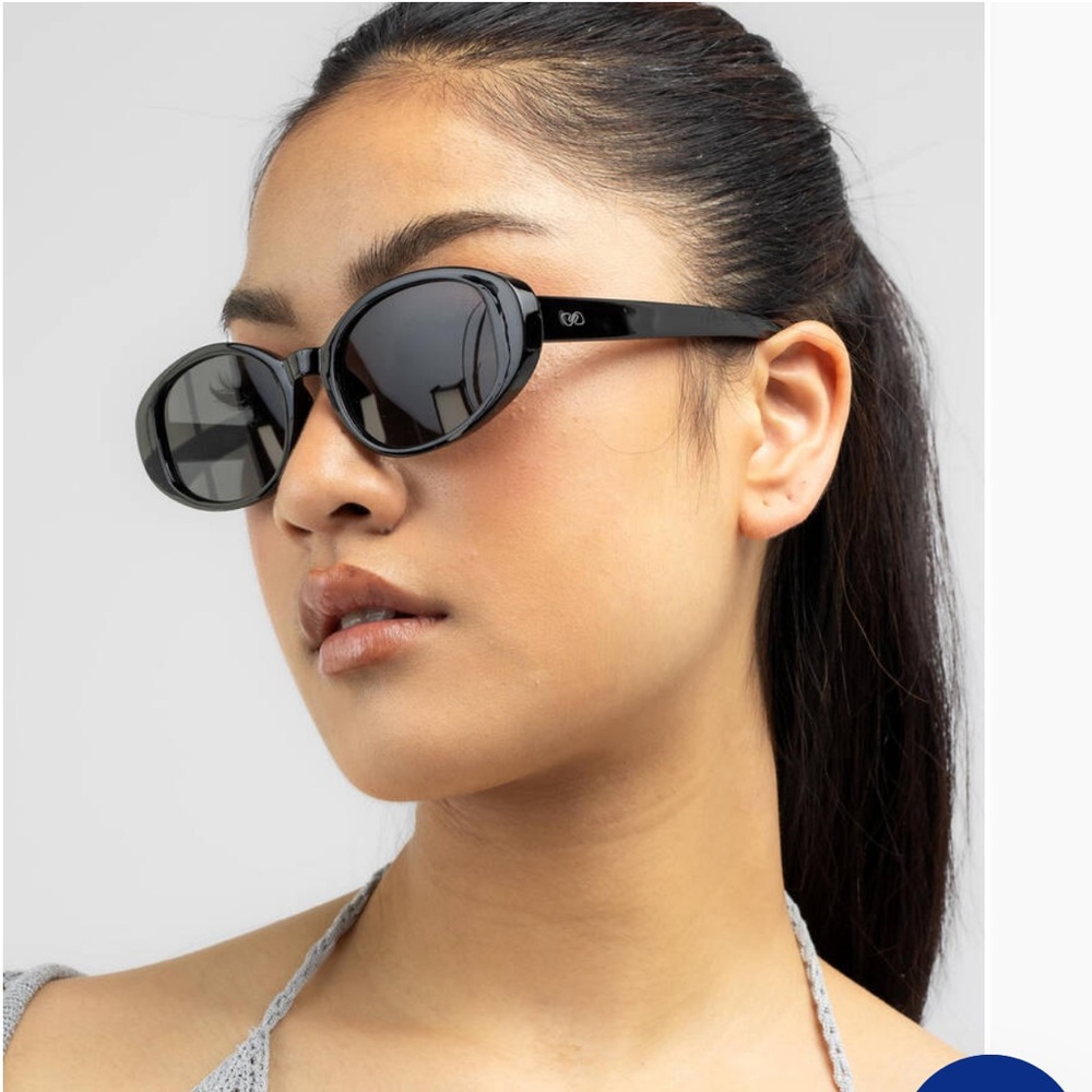 🕶️✨Szade Downtown Sunglasses ✨🕶️